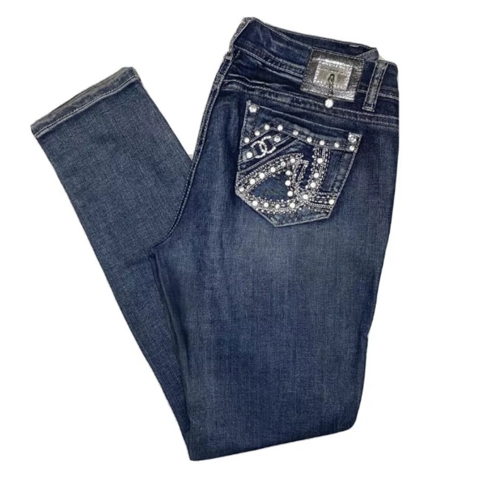 La Idol Skinny Studded Rhinestone Dark Wash Skinny- So Flattering!